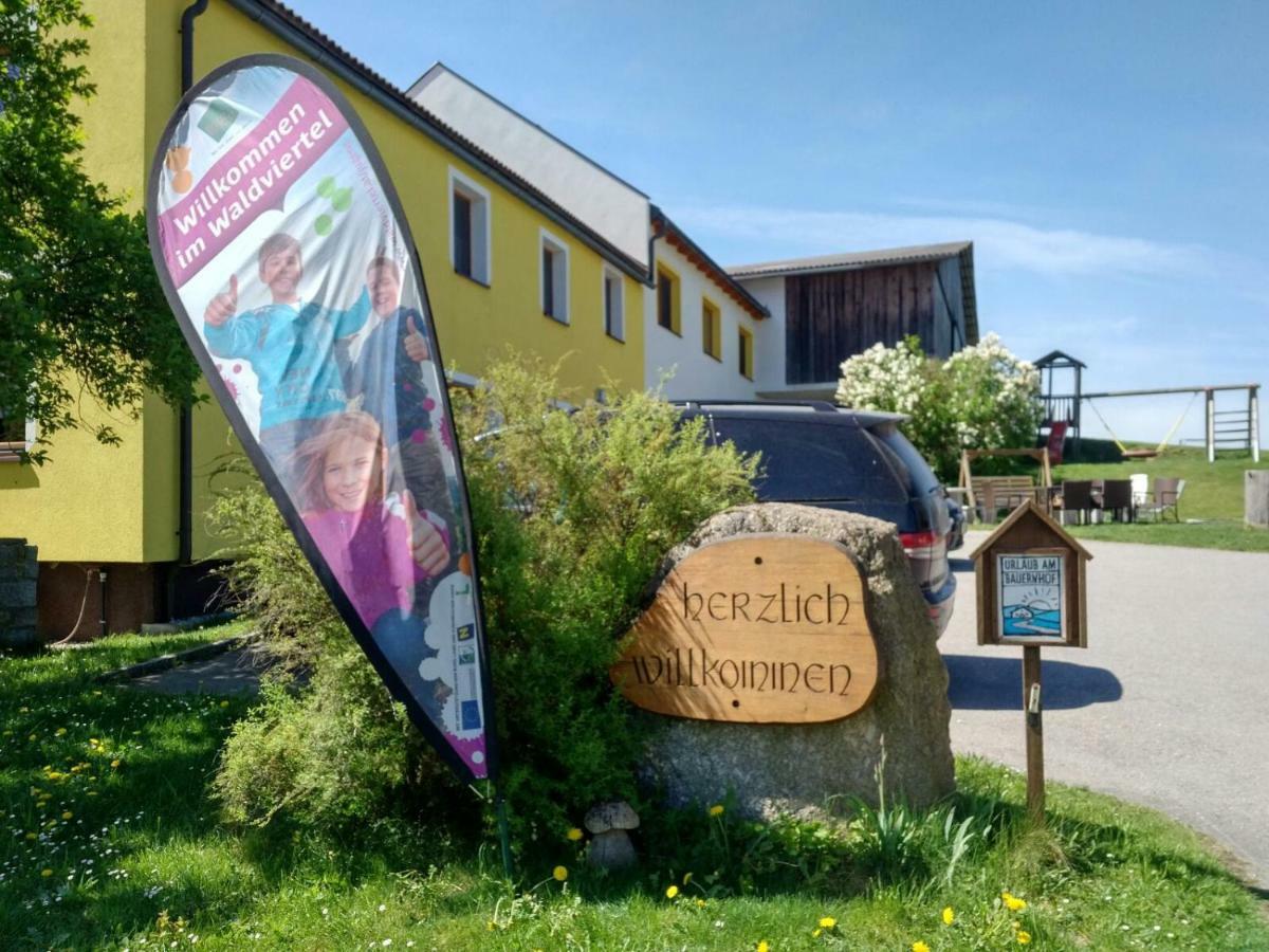 Kindererlebnis- und Biobauernhof Hipp-Bruckner Wornharts Exterior foto